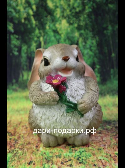 Зайка с цветком 24*15см    0,9кг   полистоун Россия 1097-012146