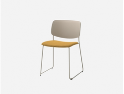 Стул Aryn с мягким сиденьем на салазках купить в Севастополе