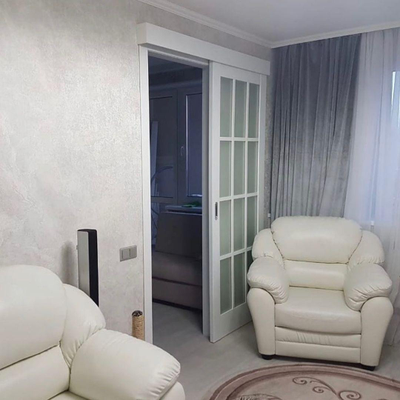 Раздвижные двери (купе)  цена  за 1 шт