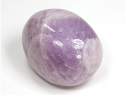Лепидолит сиреневый, галтовка, Бразилия (27*20*19 мм, 21 г) №35171
