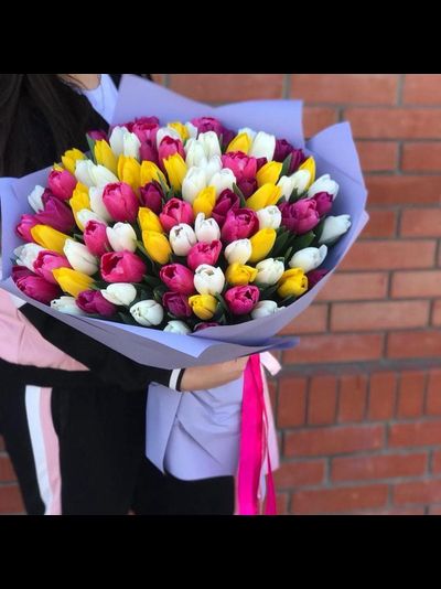 Цветной микс из 101 тюльпана