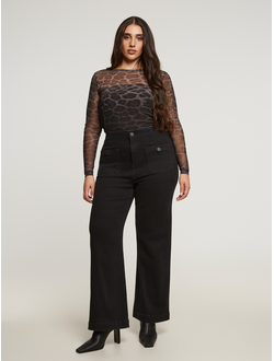 Юбка плиссе для полных в бутике модной одежды большого размера в центре СПб