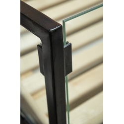 (ЮНИ0800) Витрина "UNIVERSAL" с деревянной полкой и стеклом