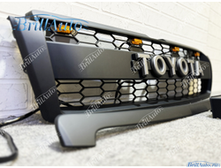 Решетка радиатора Prado 150 2009-2013 с подсветкой