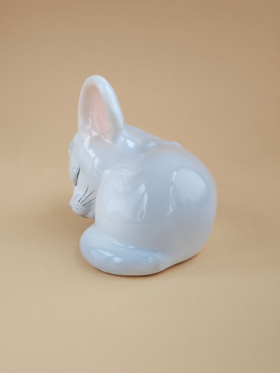 Спящий мышонок