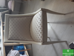 Перетяжка стула жаккард реставрация белый глянец 
☎ 8(909)-966-27-18