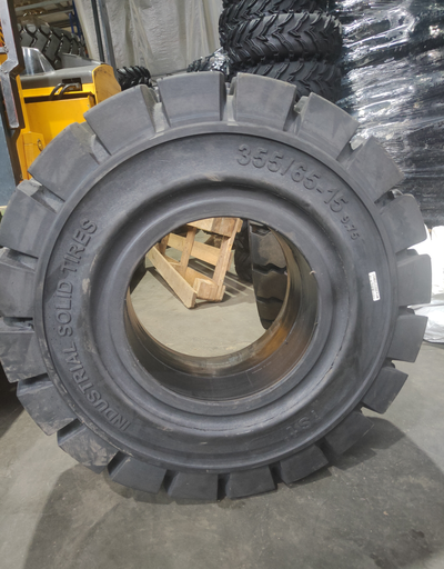 Шина Цельнолитая с Буртом 355/65-15 CLIP IST на погрузчик