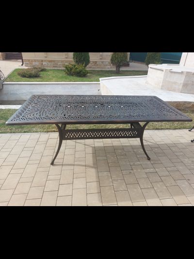 Садовый стол из литого алюминия Nairobi