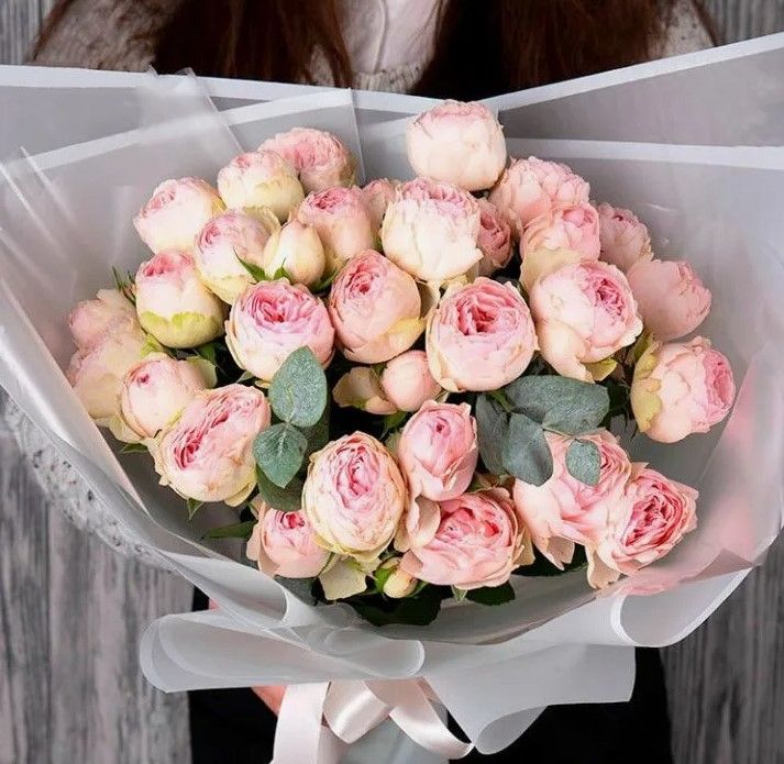 Корпоративные бизнес-букеты и цветы для отеля в интерьере Сочи