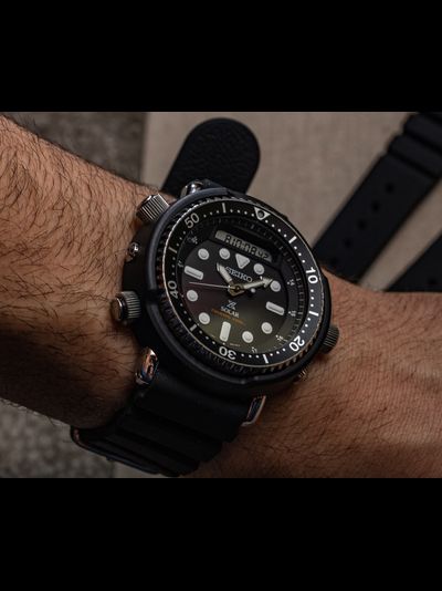 Наручные часы Seiko SNJ028P1