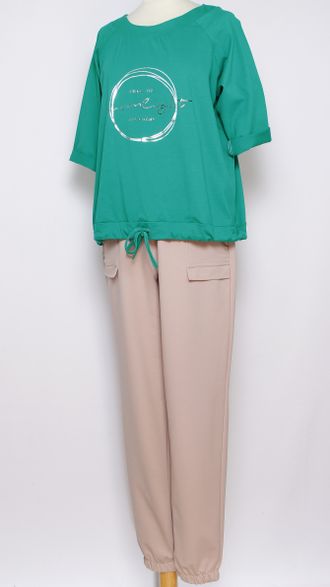 Брюки трикотажные" Накладные карманы" бежевые р.48-58