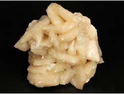 Стильбит, сросток кристаллов, Индия (75*65*45 мм, 177 г) №28815