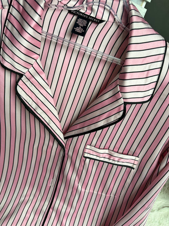 Пижама розовая в полоску Виктория Сикрет