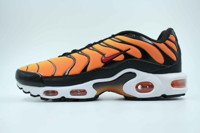 Nike air plus orange sales