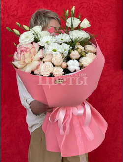 Букет с кустовыми розами "Самая лучшая мама"