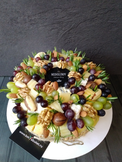 Торт "Сырный  гурман"