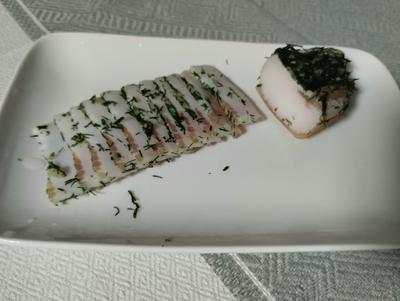 Сало с чесноком в укропе | ферма СытникЪ