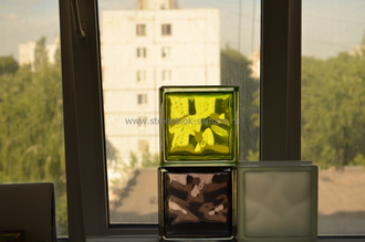 Стеклоблоки 24x24 Vitrablok окрашенный внутри волна тархун