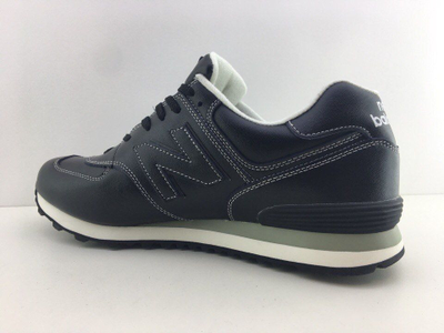 New Balance 574 Черные с белым (кожа)
