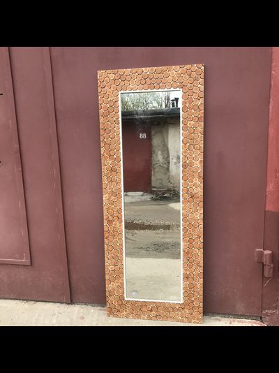 зеркало в раме из спилов