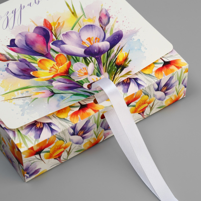 Подарочная коробка "Поздравляю"