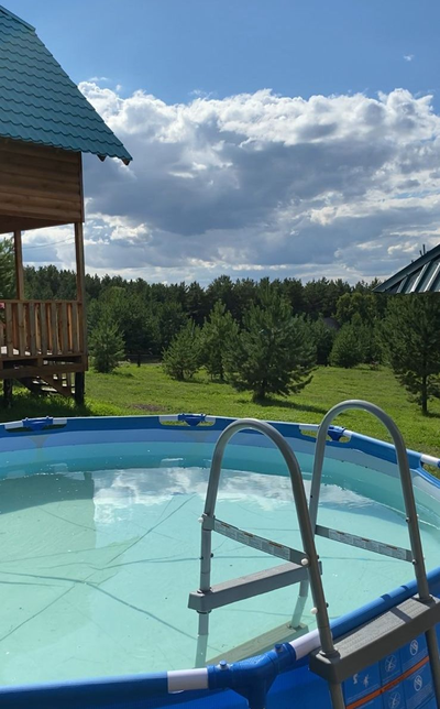 10-местный домик с баней и бассейном