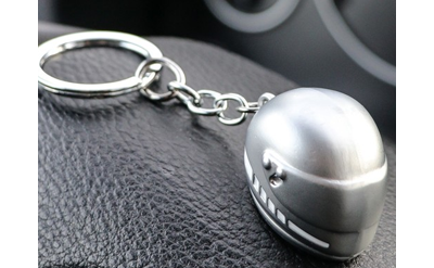 Брелок «Мотоциклетный шлем», СЕРЕБРО