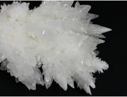 Арагонит белый, коллекционный образец (88*68*45 мм, 145 г) №25537