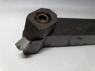 Резец сборный проходной 45 гр. 20х20х120 мм со вставкой оснащенной сверхтвердым материалом на основе нитрида бора