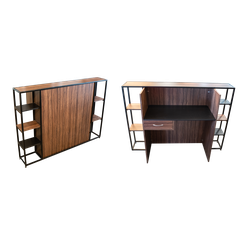 Тучков шоп. Торговое оборудование. Ресепшн. Стойка-ресепшен цвета дерева с полками