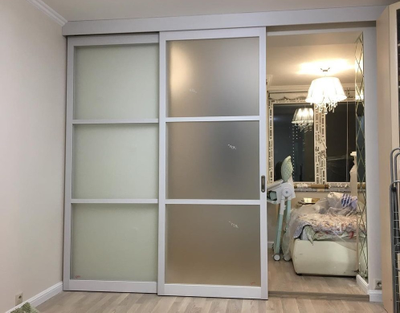 МОДЕЛЬ 130.222 (ВЫСОТА 2700 мм) БЕЛЫЙ ЛЕД/ СТЕКЛО САТИНАТ, СВЕТЛОЕ