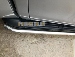 Защита штатного порога d42 для Toyota Hilux 2021-