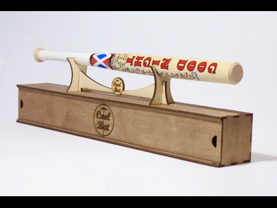 Бейсбольная бита Харли Квинн из Отряд Самоубийц