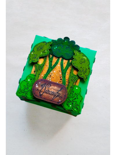 Красивая коробочка для кольца в стиле украшения