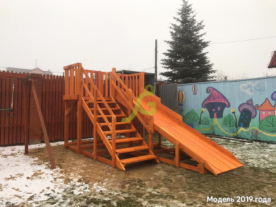 Деревянная зимняя горка Snow Fox, скат 4 м