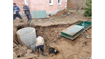 Монтаж приемного колодца из ЖБ колец