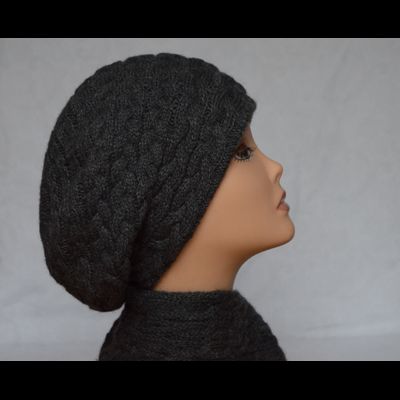 Вязаный темно - серый берет и шарф Vizio Италия 5388