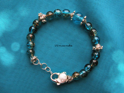 Необычный браслет в морском стиле "Отдых на лазурном берегу" с рыбкой и бусинами-кракле