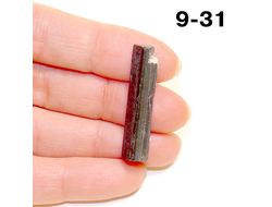 Турмалин натуральный (необработанный) Афганистан №9-31: шерл с зел.гол. - 4,0г - 34*8*7мм