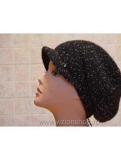 vyazanaya-kepka-dlya-zhenshchin-chernaya-s-biserom-italiya-kupit