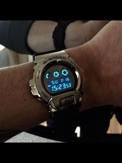 Часы Casio G-Shock GM-6900-1