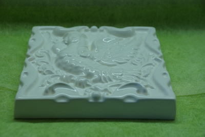 Берегиня однотонная (керамическая плитка)