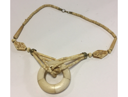 231-7/ Ожерелье из кости б/у