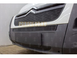 Защита радиатора Citroen Jumper 2014- black верх