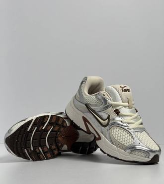 Nike V5 RNR Sail Fauna Brown