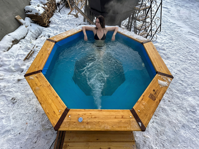 Купель джакузи с подогревом с гидромассажем 200 х 200 см, с техническим помещение и со ступенями