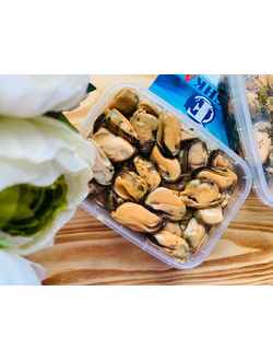 Мидии с чесноком и базиликом 250г