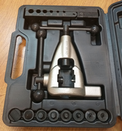 Набор для развальцовки трубок Ф 4,75-10,0 мм, (двойной конус, ),10пр., А40435