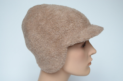 Итальянская вязаная зимняя кепка с ушками