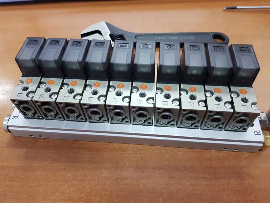 Пневмоостров из десяти распределителей VZ110